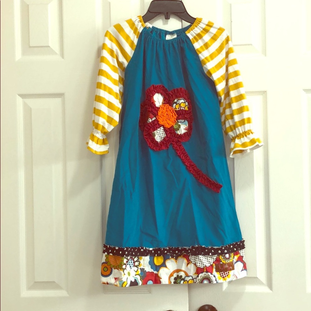 Never Worn Girls Size 6 Boutique dress